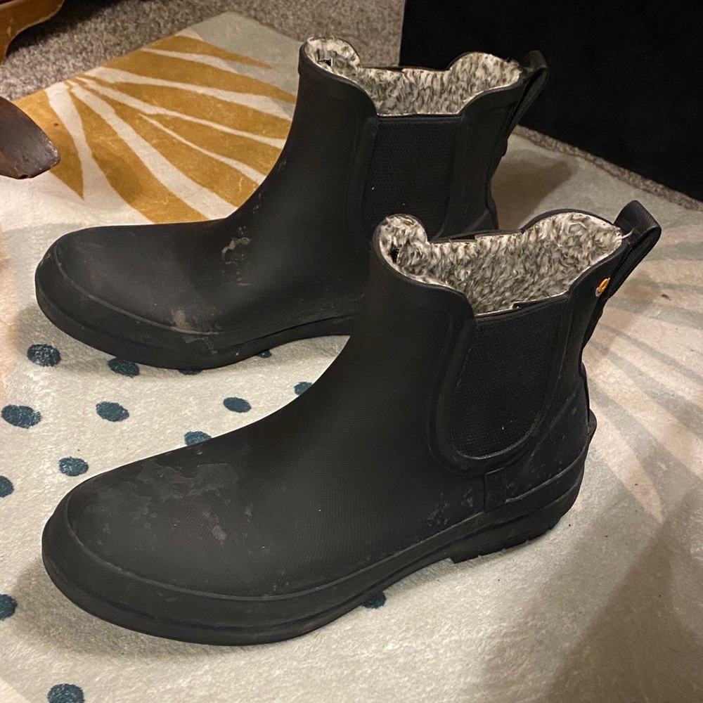 Bogs Black Winter Rain Boots - Picture 2 of 6